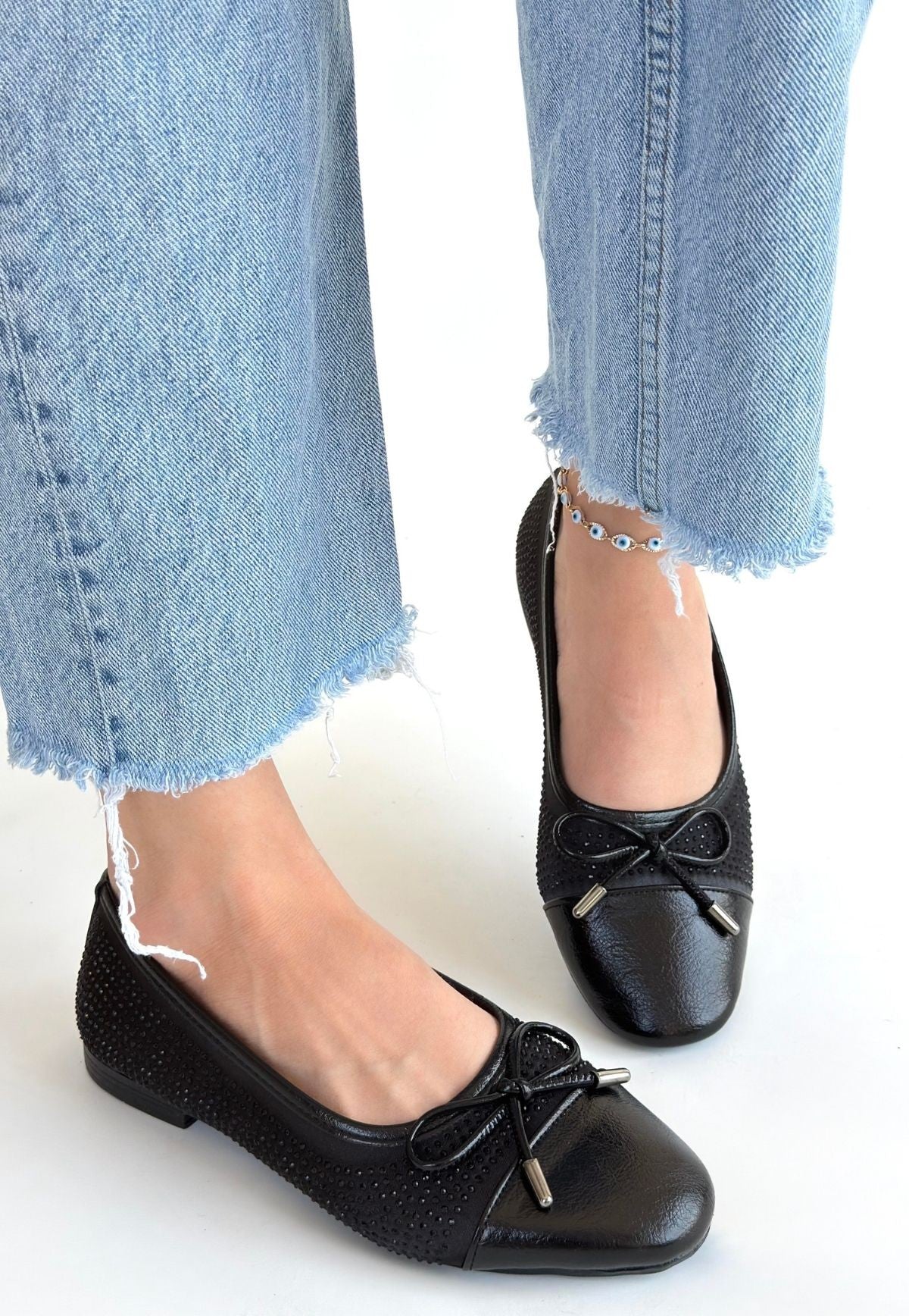 Etya Siyah Cilt Babet Ayakkabı — Siyah [stokoz:aqMWJJo0lGesjtO9Eqa8%3ASiyah%3A1%3Azbfepm]