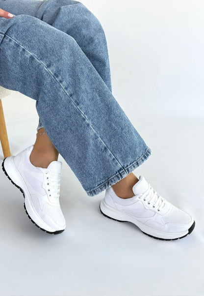 Slar Beyaz Cilt Bağcıklı Spor Ayakkabı — Beyaz [stokoz:xwf1QiWIBTbGaoUAQblf%3ABeyaz%3A2%3A471zsm]