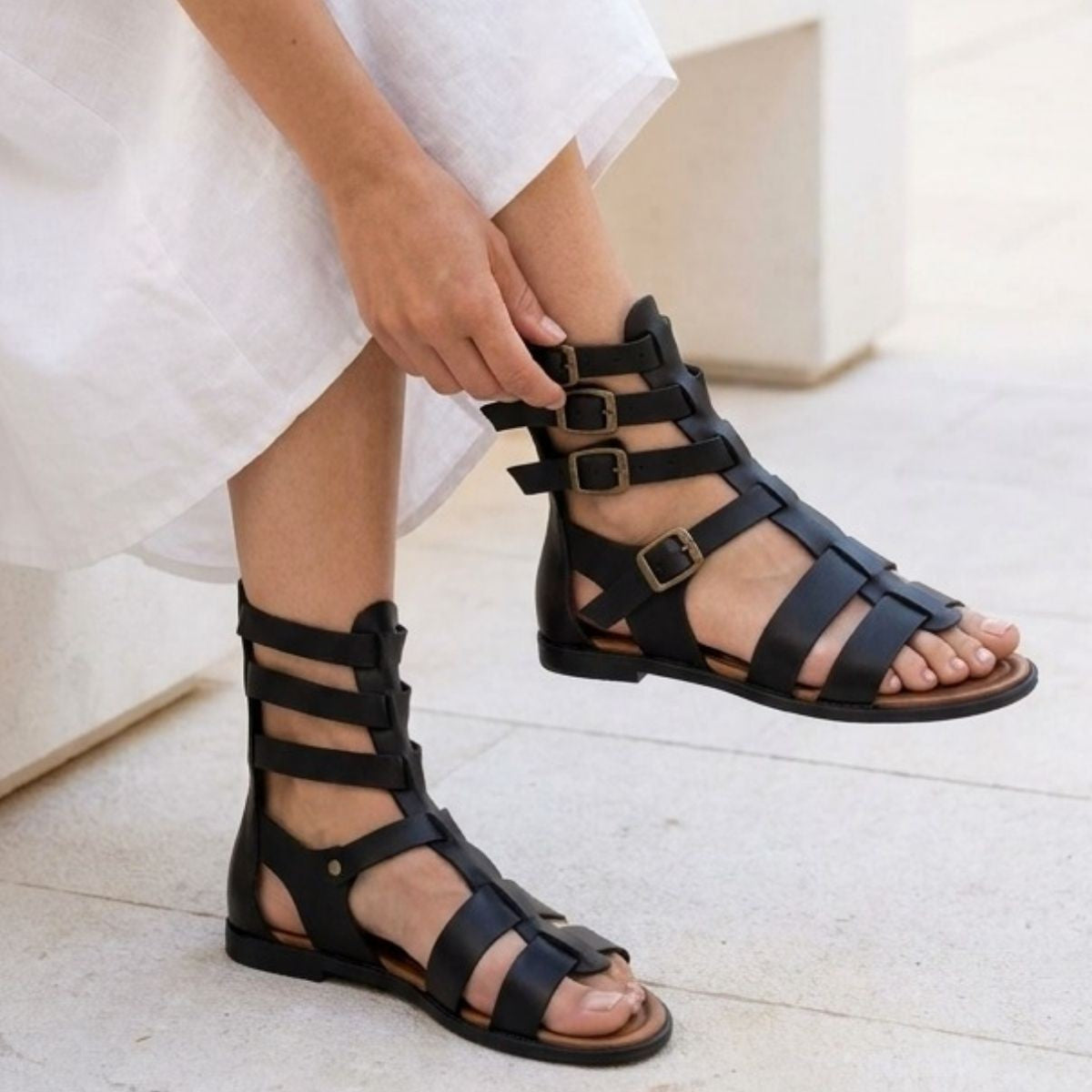 Nola Siyah Hakiki Deri Kemerli Sandalet — Siyah [stokoz:MniC21tRKtZ1ikE81tHG%3ASiyah%3A6%3A1gmlecq]