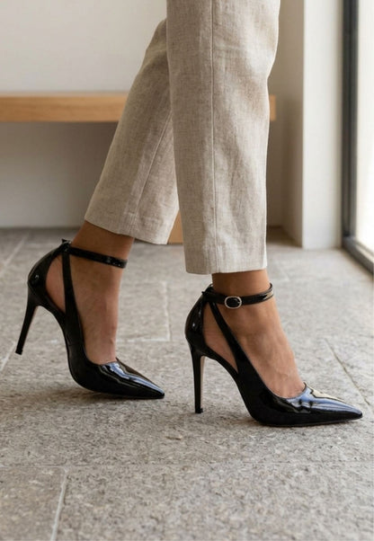 Wenni Siyah Rugan Stiletto Ayakkabı — Siyah [stokoz:agf7AzMQvvnh4CxQ1ZgX%3ASiyah%3A1%3A121qnkp]