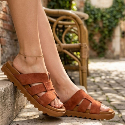 Jossi Taba Süet Terlik — Taba [stokoz:SqWggOV3rQBzibWZobKu%3ATaba%3A3%3A1ql416y]