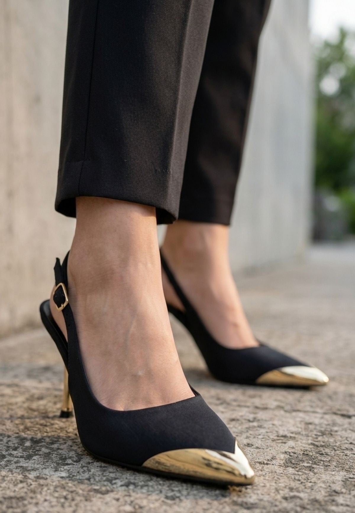 Puen Siyah Saten Stiletto Ayakkabı — Siyah [stokoz:D00QV9tu8ExfbpIhkp9x%3ASiyah%3A2%3A9cc7q7]