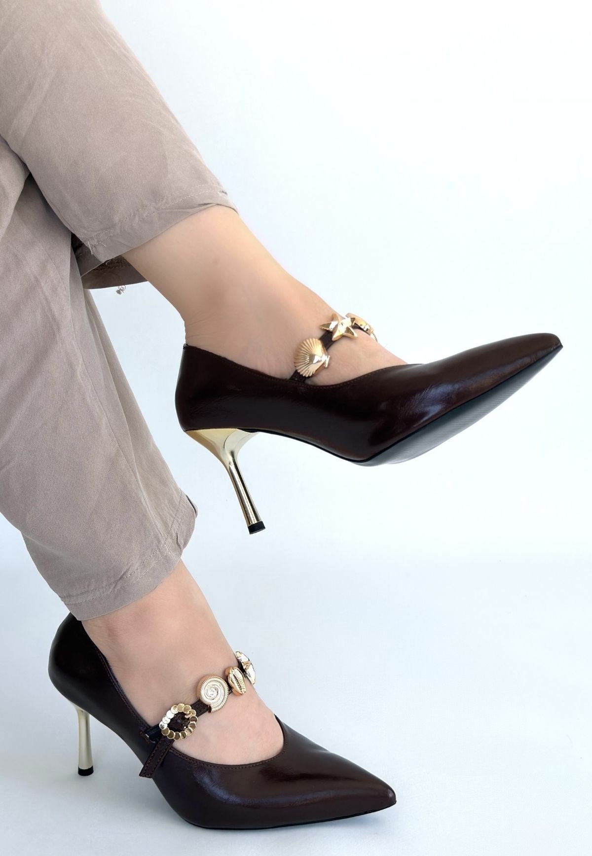 Conne Kahverengi Cilt Stiletto Ayakkabı — Kahverengi [stokoz:UVT3aY81Ss32OjJ27Lmn%3AKahverengi%3A2%3A162wcs2]