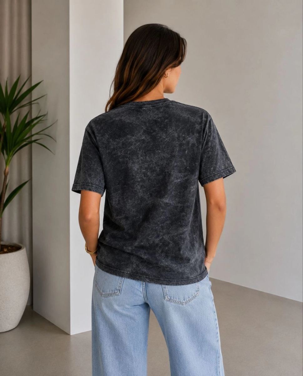 Kadın Batik Desenli Tişört Bisiklet Yaka Kısa Kol Regular Fit T-shirt - Siyah — Siyah [stokoz:luwPPFCTv5sORCIJmbZ0%3ASiyah%3A3%3Aah6q7p]